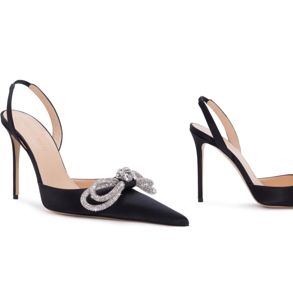 Mach & Mach pointed toe